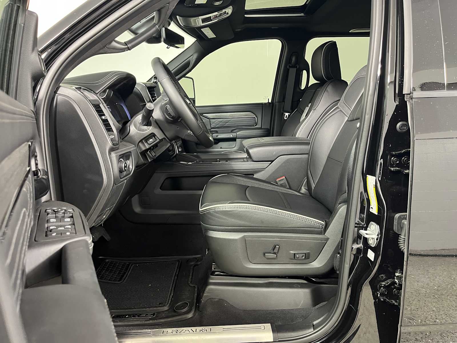 2025 RAM Ram 2500 RAM 2500 LIMITED CREW CAB 4X4 6'4' BOX