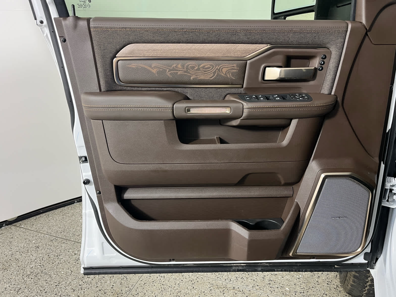 2026 RAM Ram 2500 RAM 2500 LIMITED LONGHORN MEGA CAB 4X4 6'4' BOX