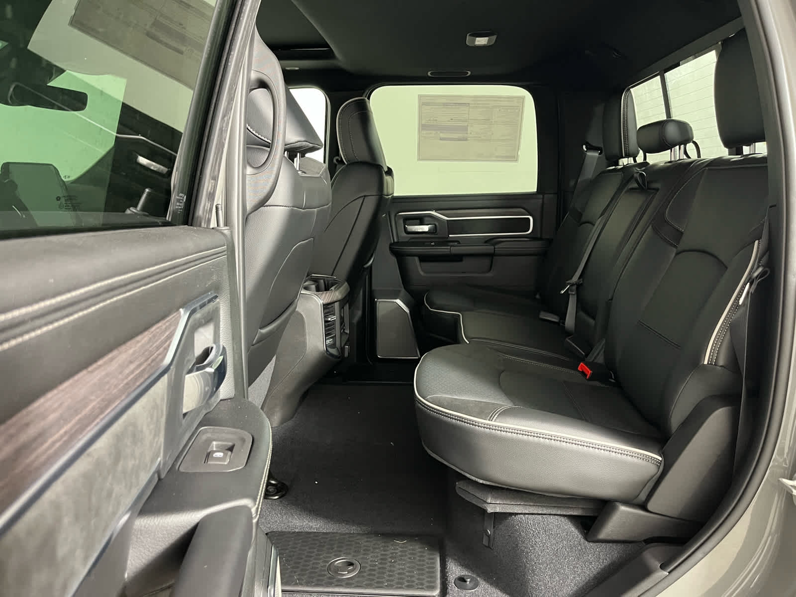 2026 RAM Ram 3500 RAM 3500 LARAMIE CREW CAB 4X4 8' BOX