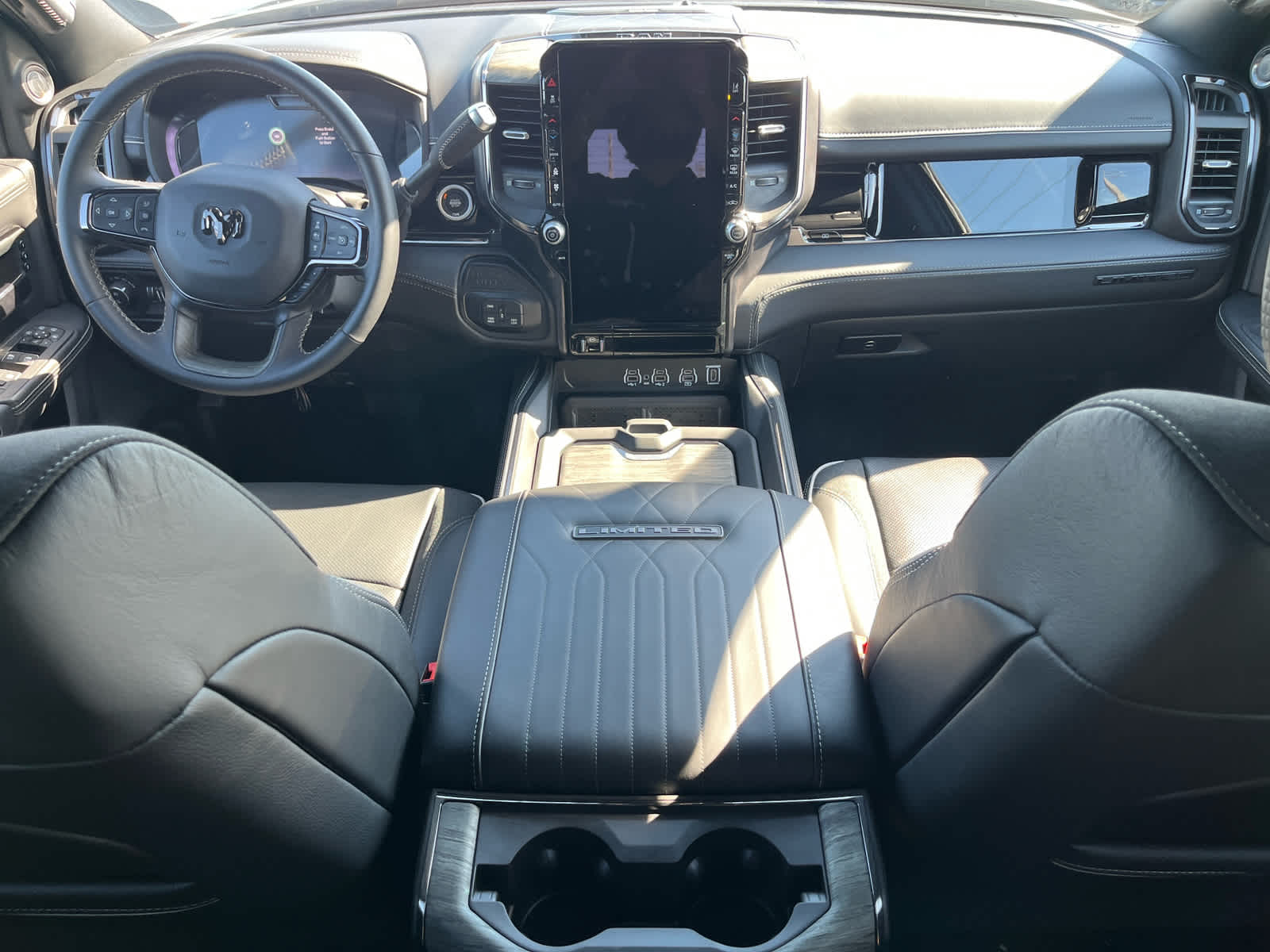 2025 RAM Ram 3500 RAM 3500 LIMITED CREW CAB 4X4 8' BOX