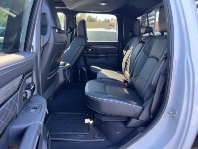 2025 RAM Ram 3500 RAM 3500 LIMITED CREW CAB 4X4 8' BOX