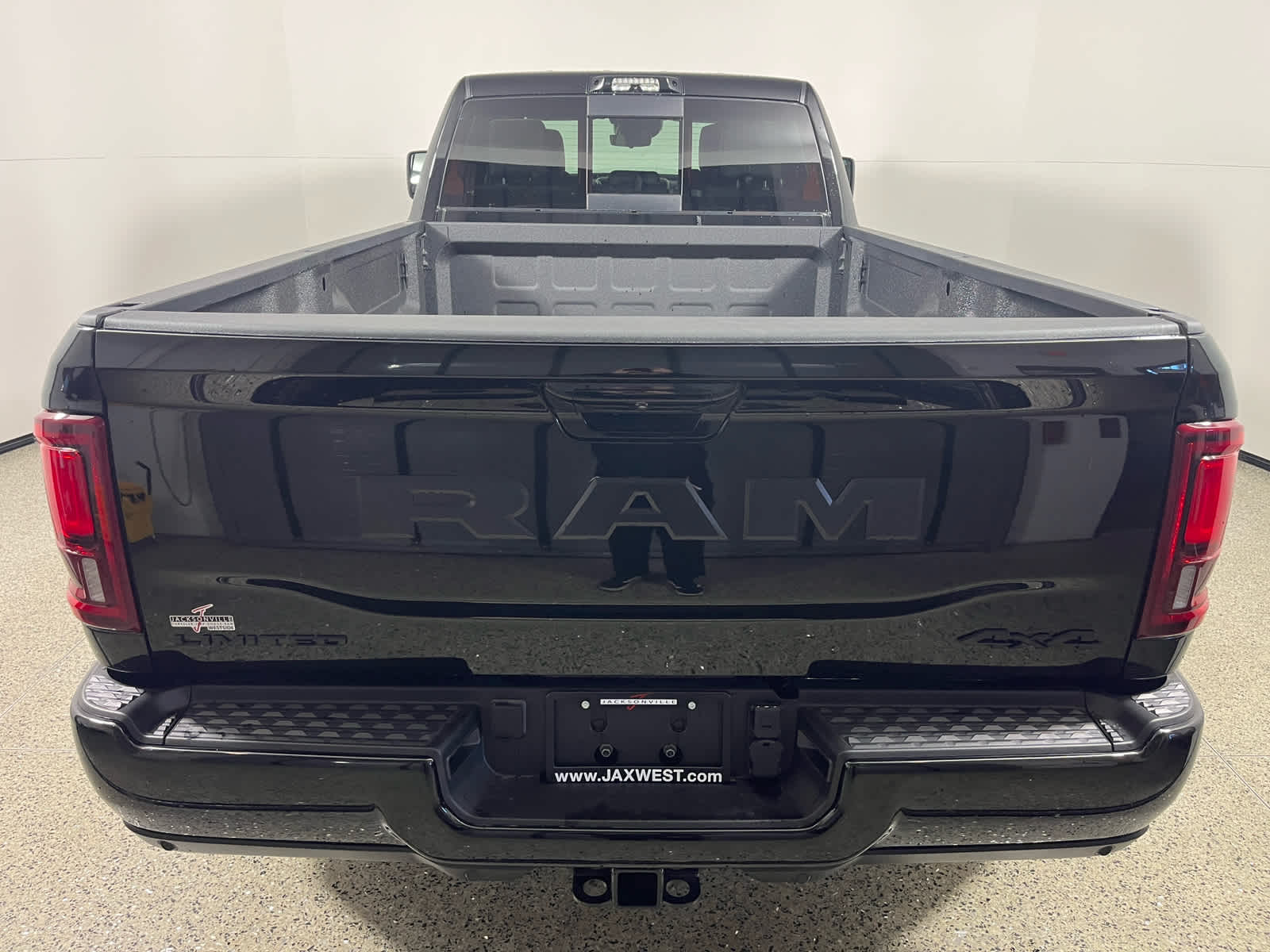 2026 RAM Ram 3500 RAM 3500 LIMITED CREW CAB 4X4 8' BOX