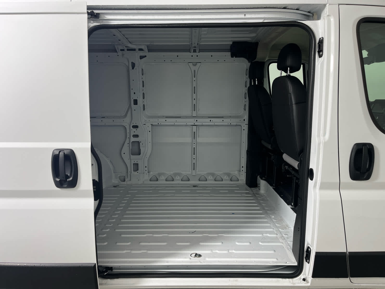 2026 RAM Ram ProMaster RAM PROMASTER 3500 TRADESMAN CARGO VAN LOW ROOF 136' WB