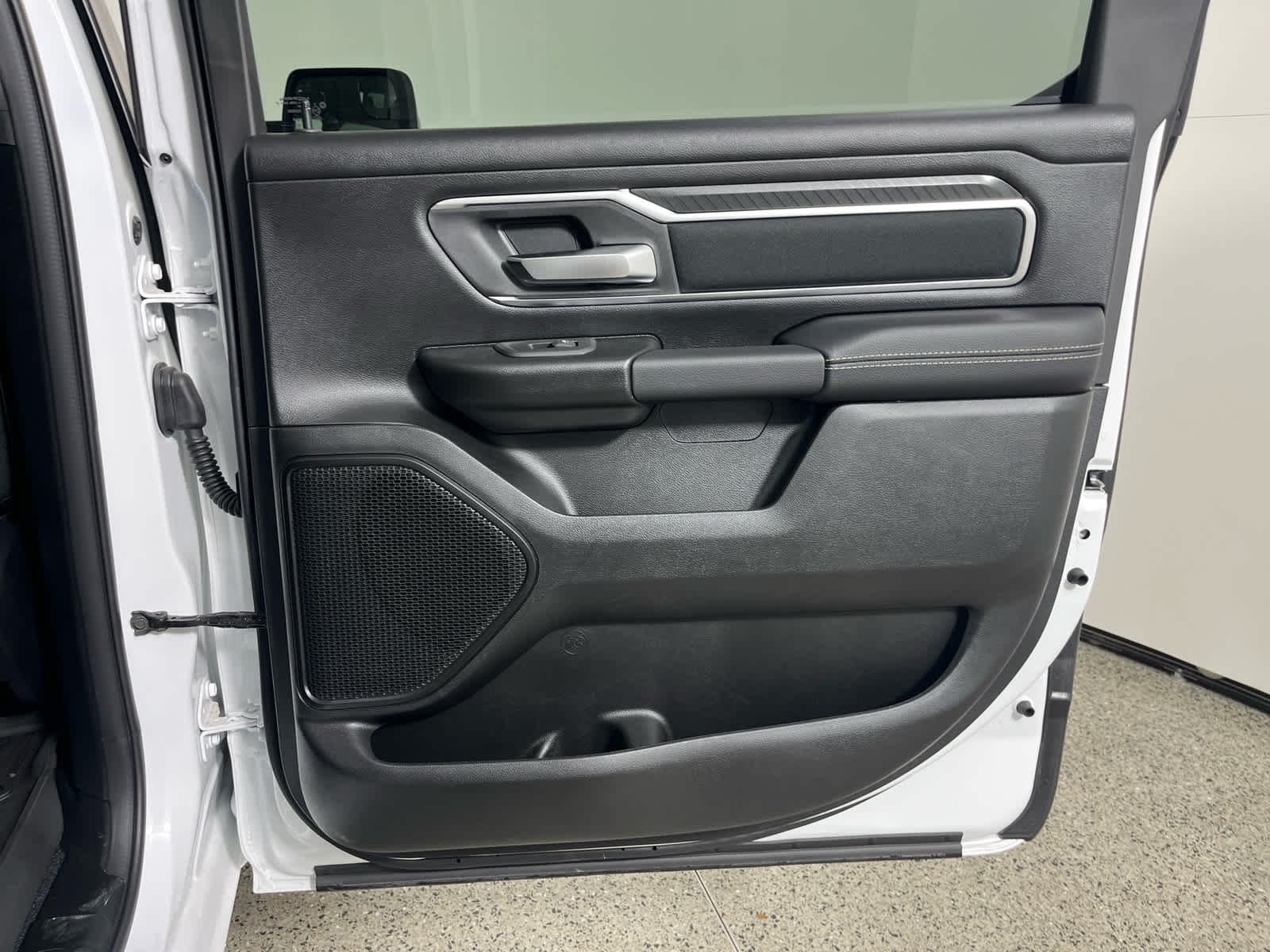 2025 RAM Ram 1500 RAM 1500 LONE STAR CREW CAB 4X2 5'7' BOX