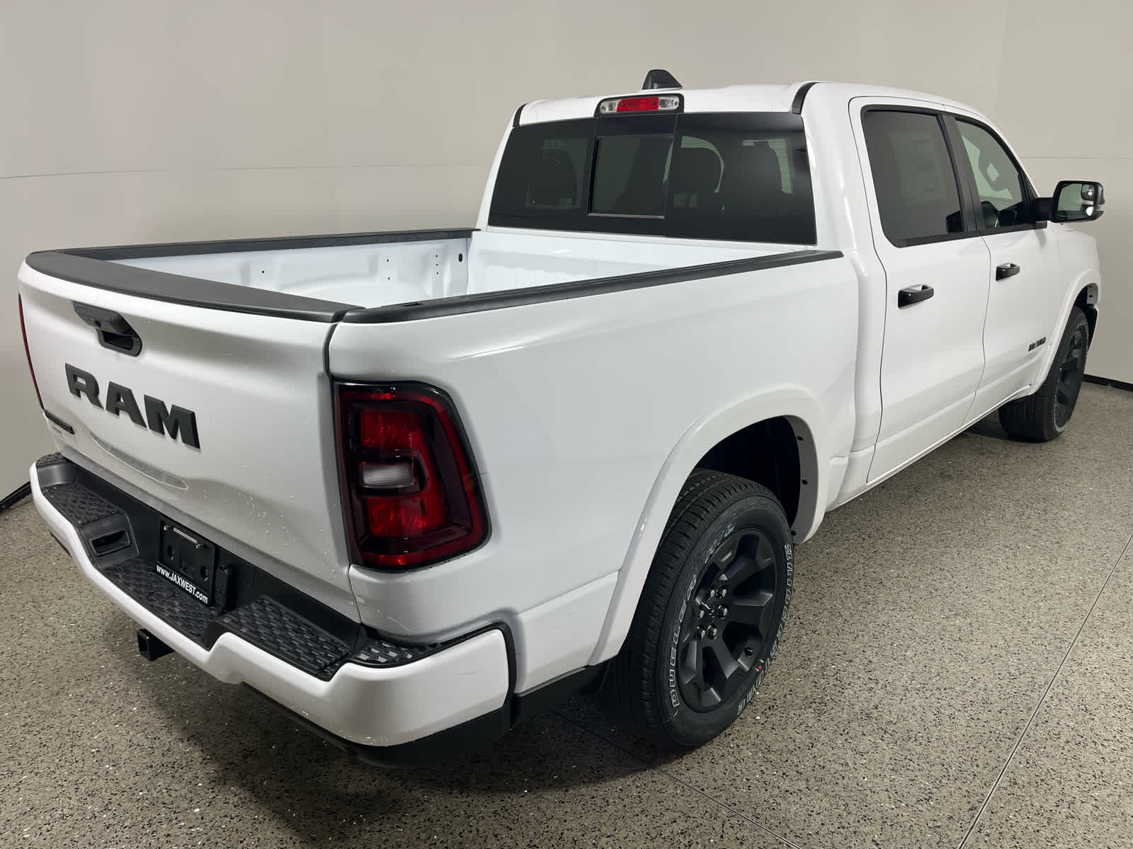 2025 RAM Ram 1500 RAM 1500 BIG HORN CREW CAB 4X2 5'7' BOX