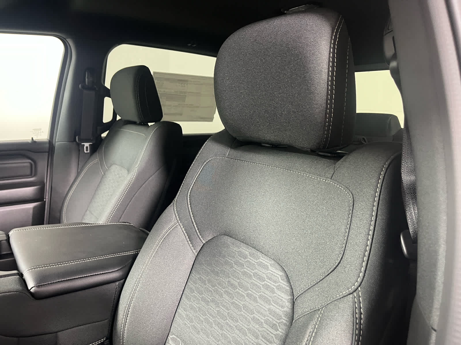 2025 RAM Ram 1500 RAM 1500 TRADESMAN CREW CAB 4X2 5'7' BOX