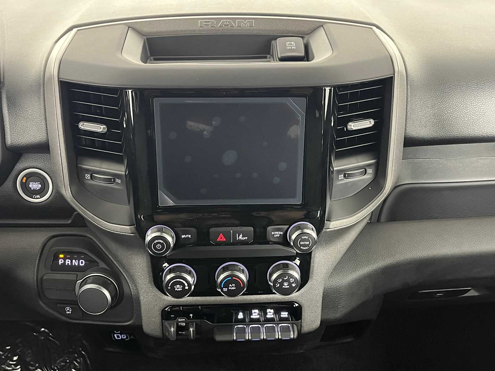 2026 RAM Ram 1500 RAM 1500 TRADESMAN CREW CAB 4X2 5'7' BOX