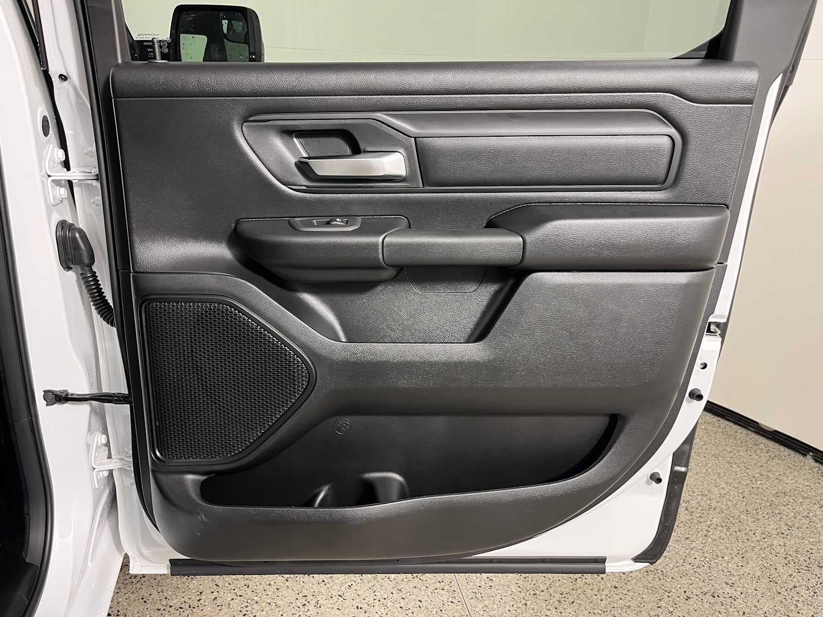 2026 RAM Ram 1500 RAM 1500 TRADESMAN CREW CAB 4X2 5'7' BOX