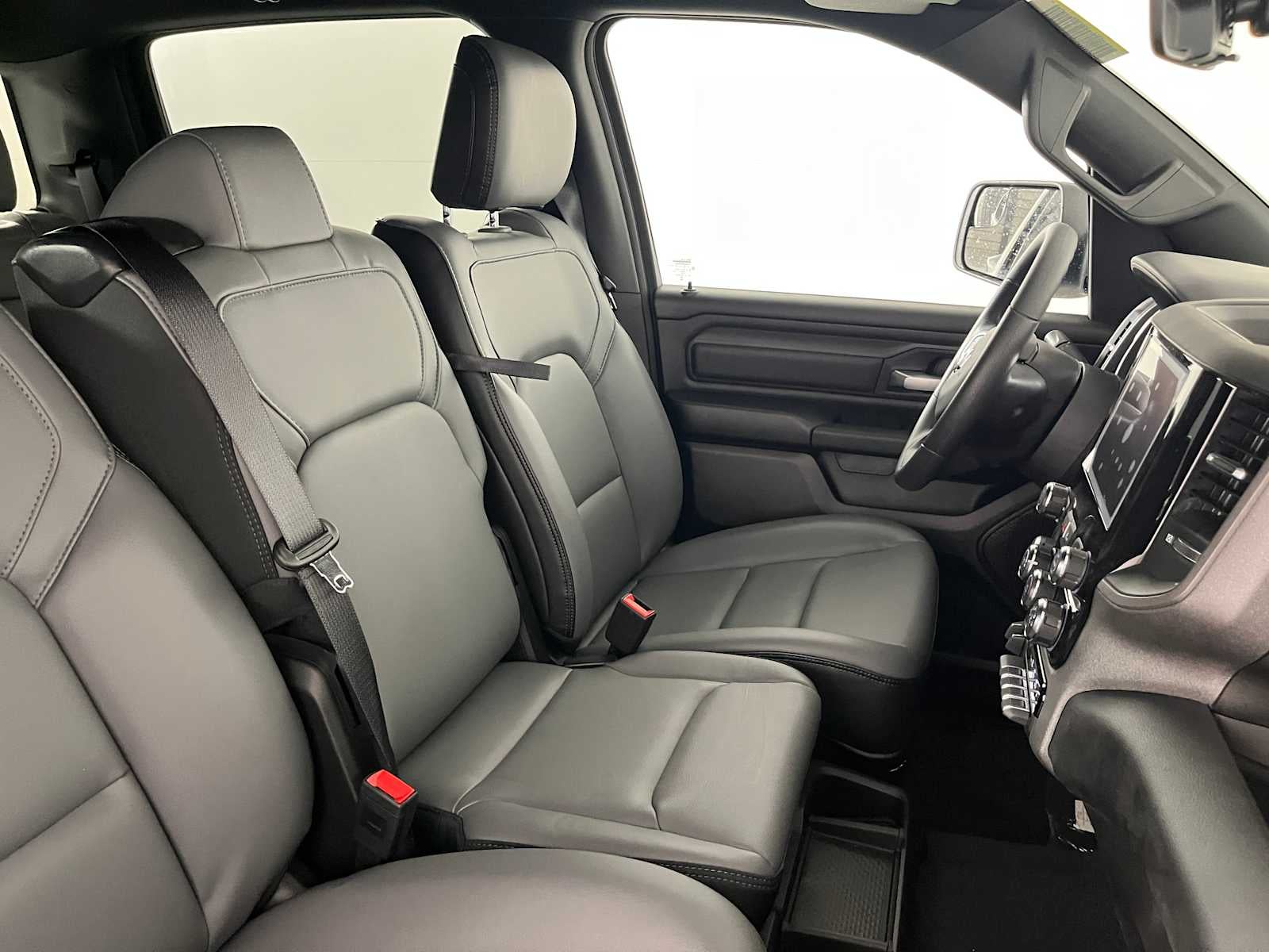 2026 RAM Ram 1500 RAM 1500 TRADESMAN CREW CAB 4X2 5'7' BOX