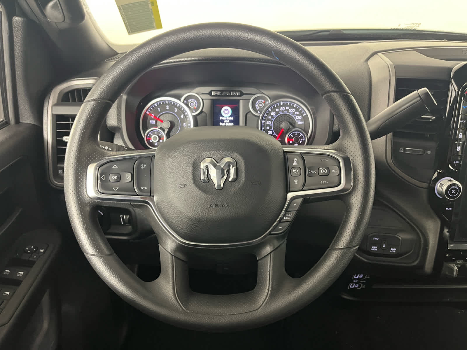 2026 RAM Ram 2500 RAM 2500 TRADESMAN CREW CAB 4X4 6'4' BOX