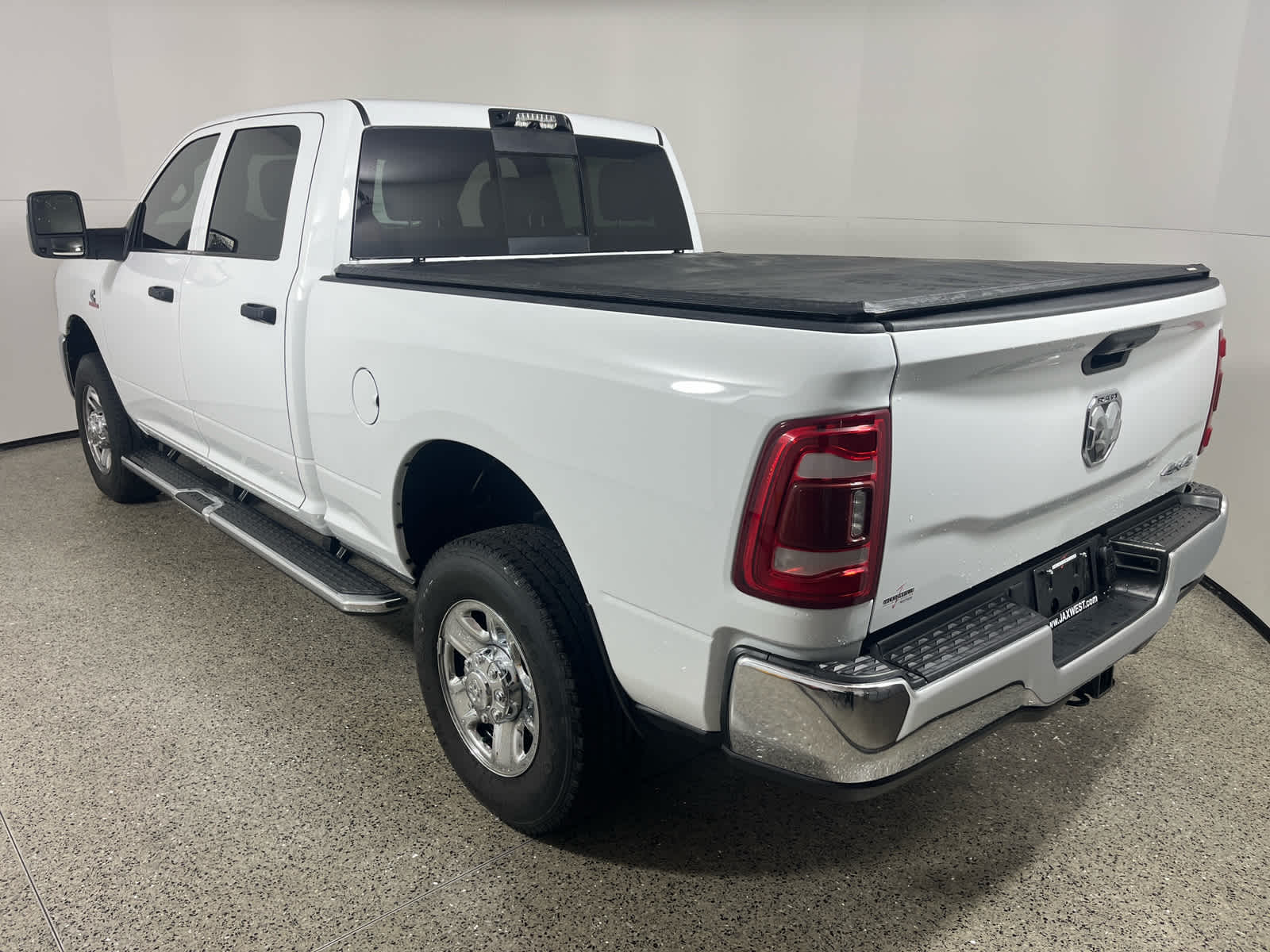2024 RAM 2500 Tradesman Crew Cab 4x4 6'4' Box