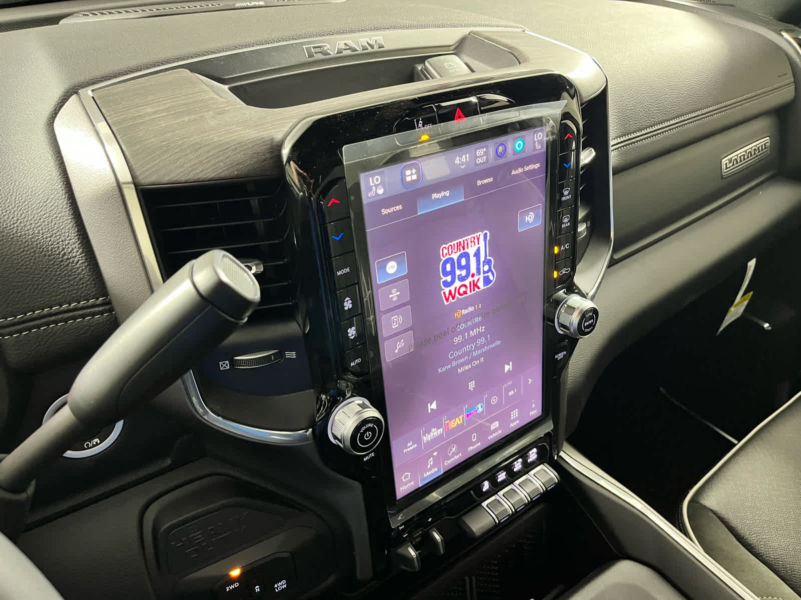 2026 RAM Ram 2500 RAM 2500 LARAMIE CREW CAB 4X4 6'4' BOX