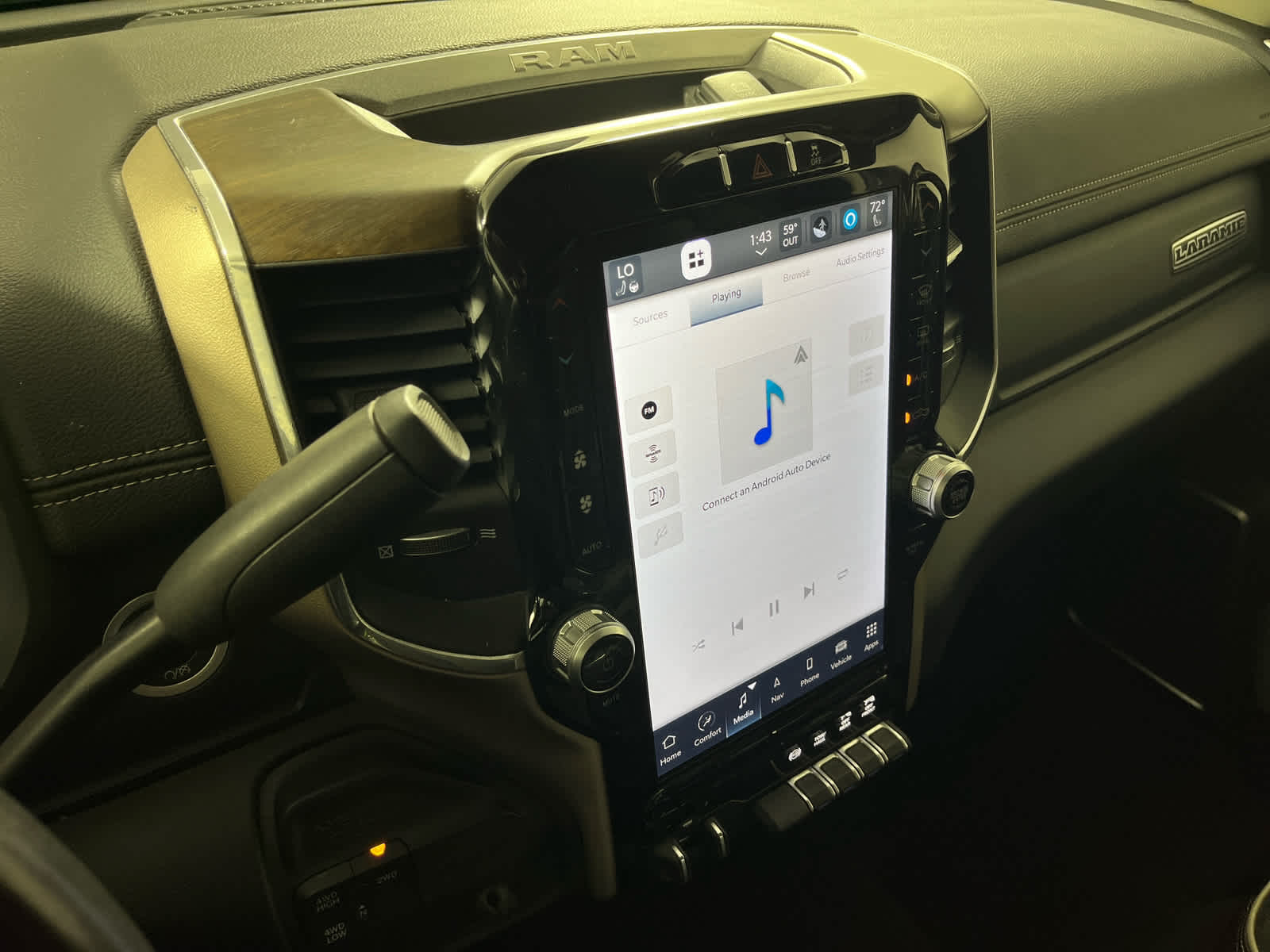 2024 RAM 2500 Laramie Crew Cab 4x4 6'4' Box