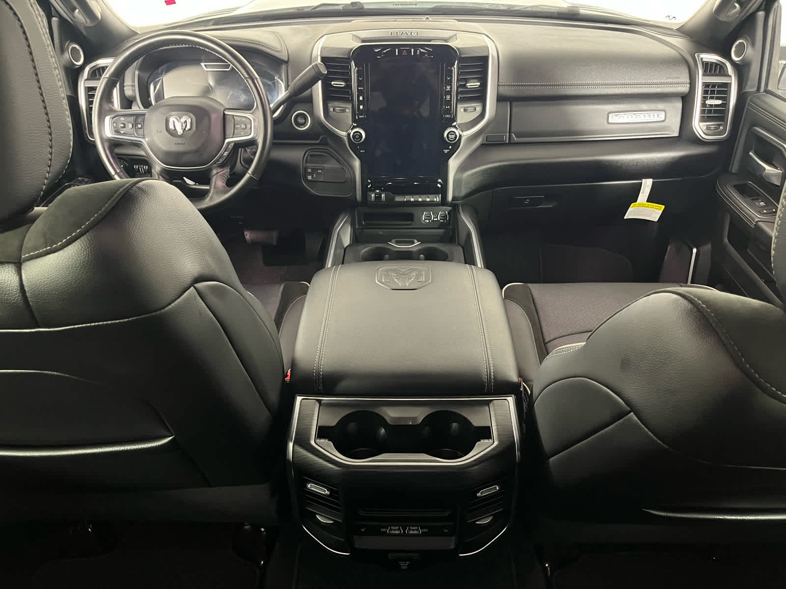 2024 RAM 2500 Laramie Crew Cab 4x4 6'4' Box