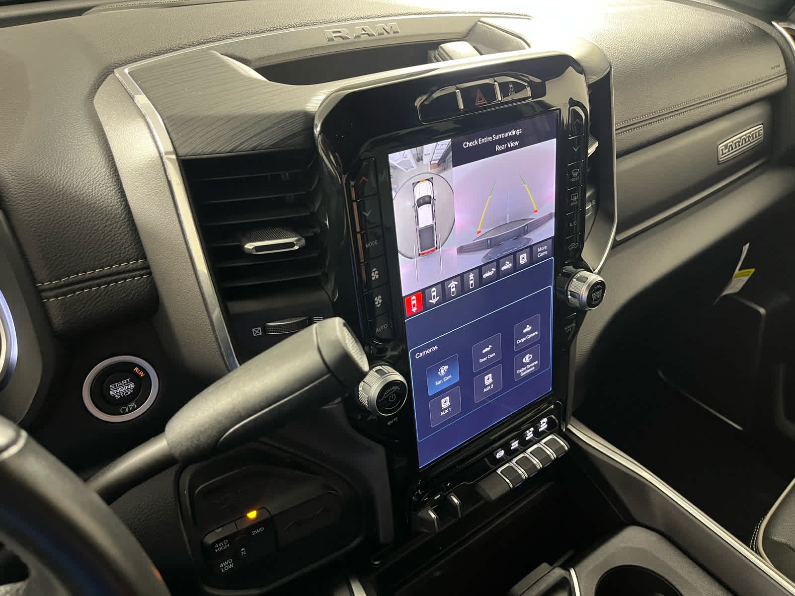 2024 RAM 2500 Laramie Crew Cab 4x4 6'4' Box