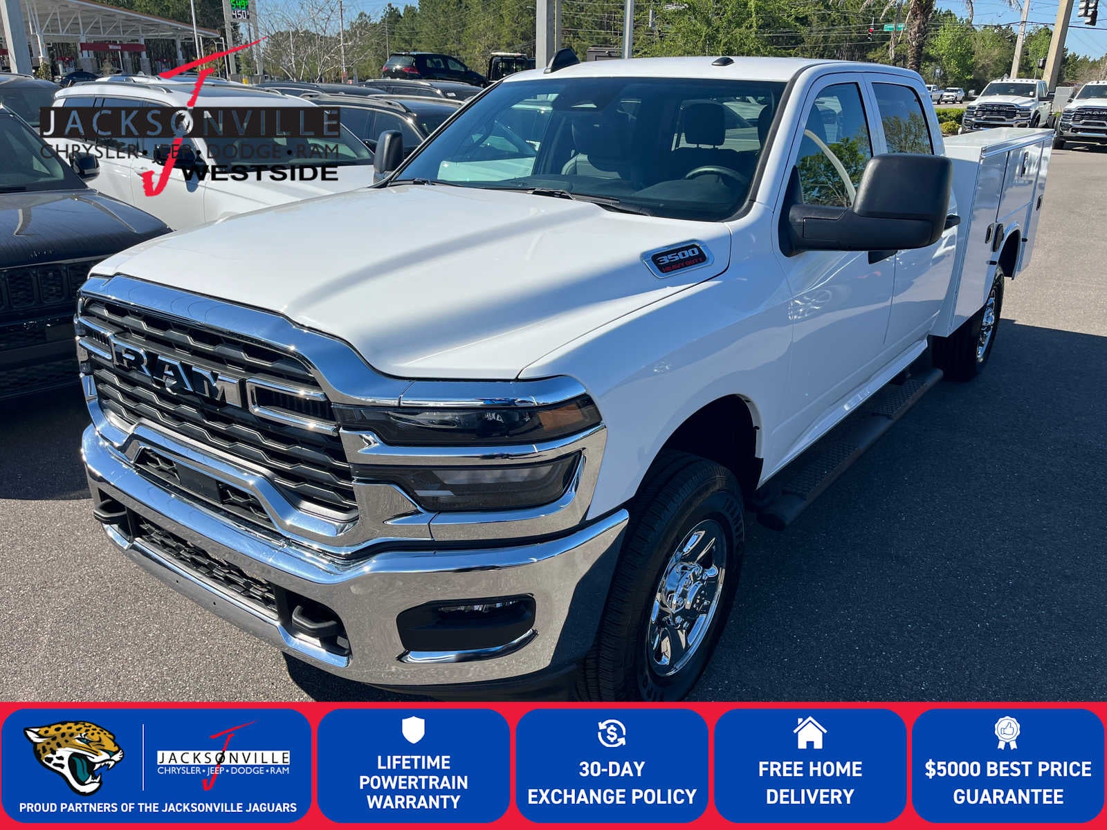 2026 RAM Ram 3500 RAM 3500 TRADESMAN CREW CAB 4X4 8' BOX