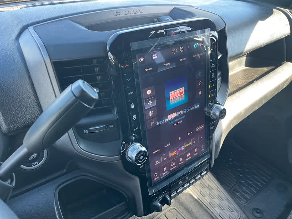 2026 RAM Ram 5500 Chassis Cab RAM 5500 TRADESMAN CHASSIS CREW CAB 4X2 84' CA