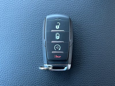 2026 RAM Ram 5500 Chassis Cab RAM 5500 TRADESMAN CHASSIS CREW CAB 4X2 84' CA