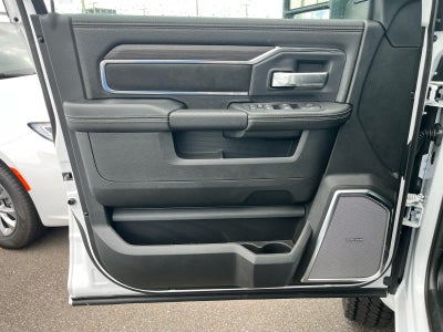 2026 RAM Ram 5500 Chassis Cab RAM 5500 BIG HORN CHASSIS CREW CAB 4X4 84' CA