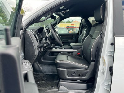 2026 RAM Ram 5500 Chassis Cab RAM 5500 BIG HORN CHASSIS CREW CAB 4X4 84' CA