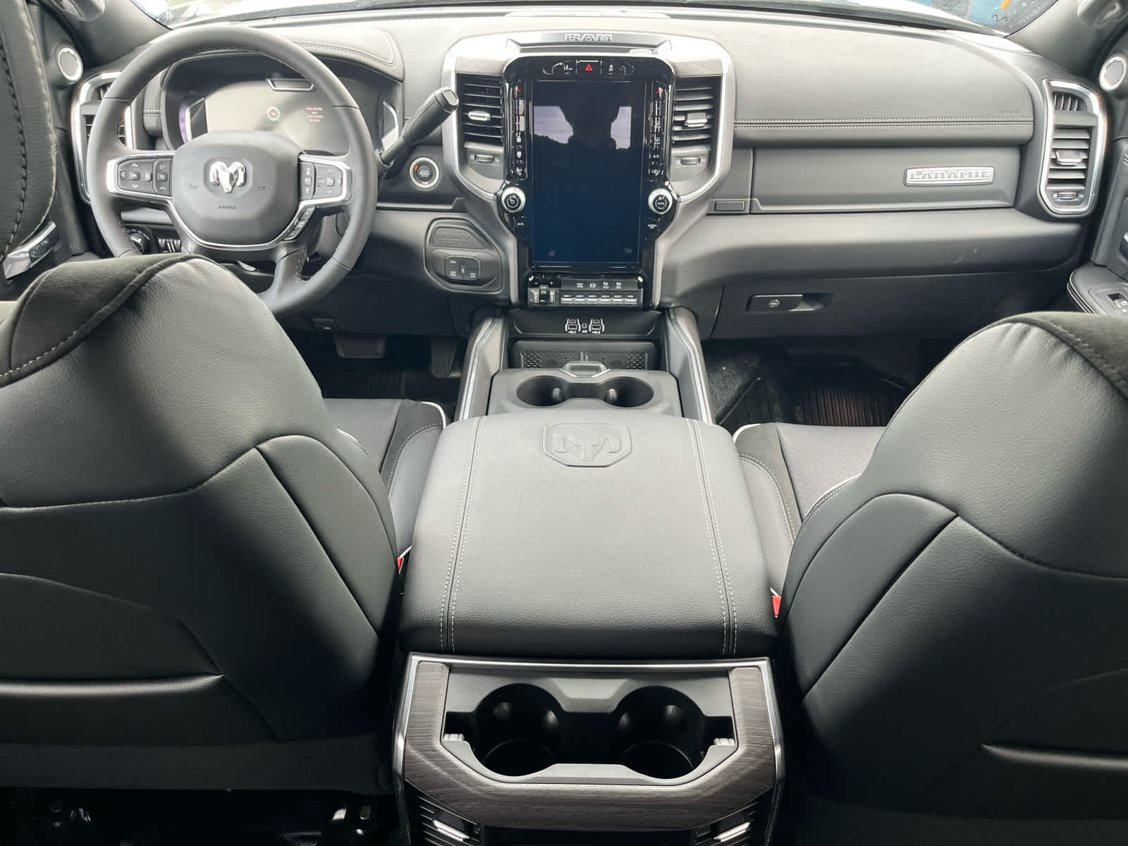 2026 RAM Ram 5500 Chassis Cab RAM 5500 BIG HORN CHASSIS CREW CAB 4X4 84' CA