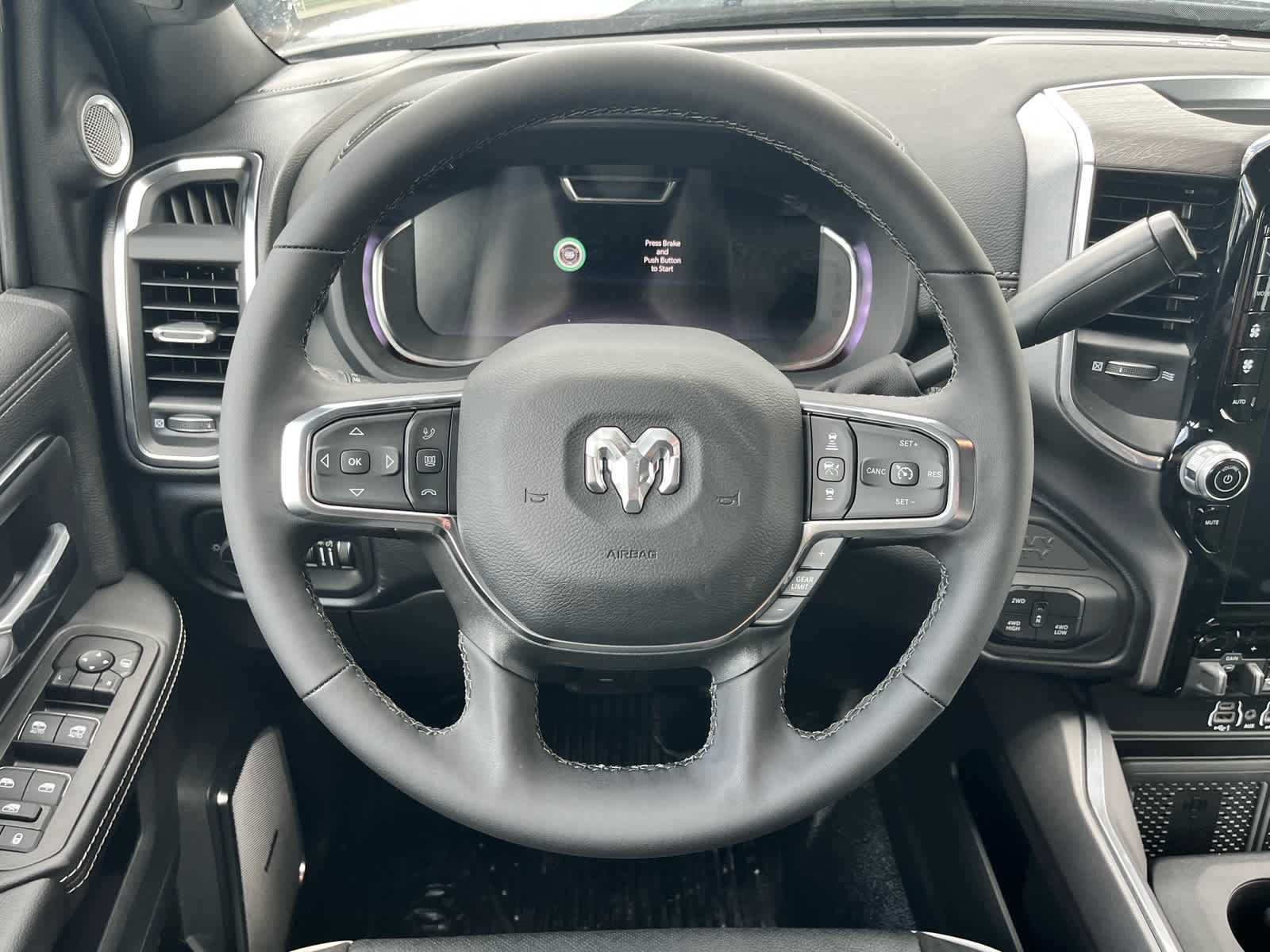 2026 RAM Ram 5500 Chassis Cab RAM 5500 BIG HORN CHASSIS CREW CAB 4X4 84' CA