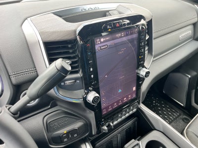 2026 RAM Ram 5500 Chassis Cab RAM 5500 BIG HORN CHASSIS CREW CAB 4X4 84' CA