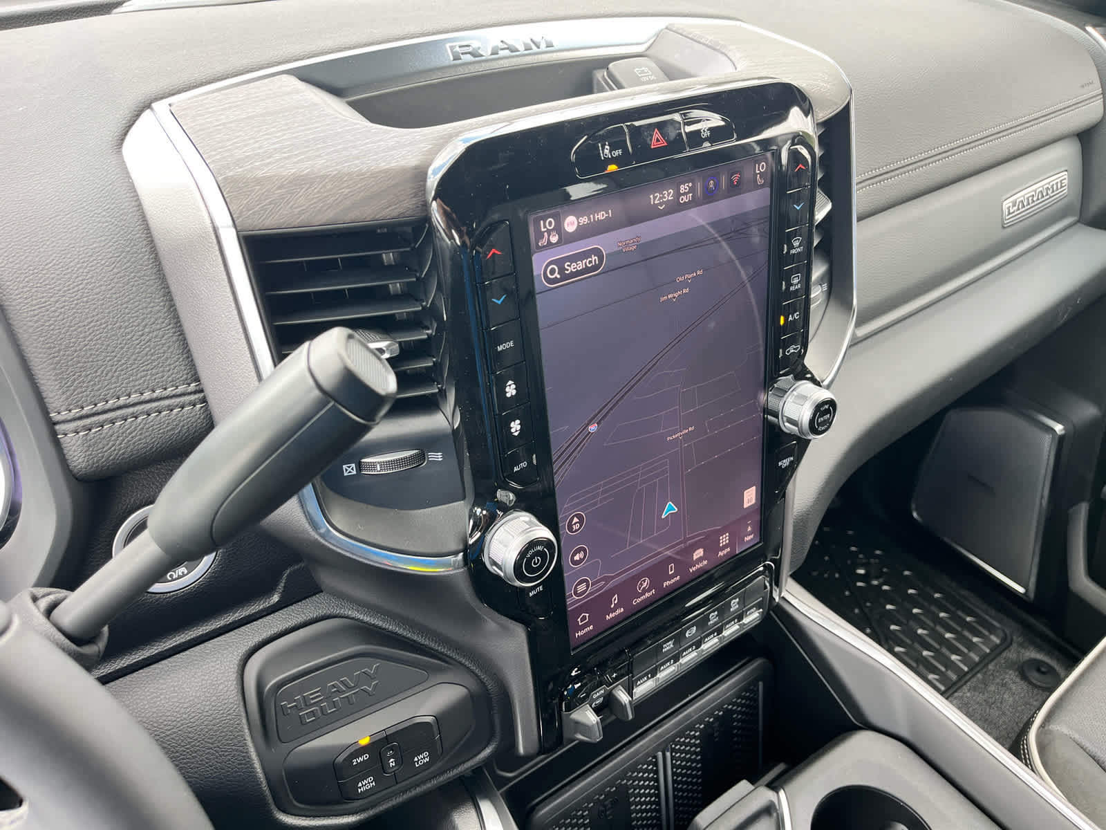 2026 RAM Ram 5500 Chassis Cab RAM 5500 BIG HORN CHASSIS CREW CAB 4X4 84' CA