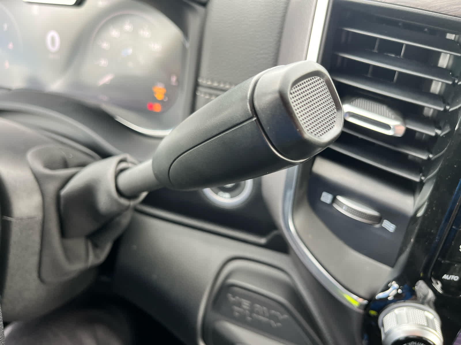 2026 RAM Ram 5500 Chassis Cab RAM 5500 BIG HORN CHASSIS CREW CAB 4X4 84' CA