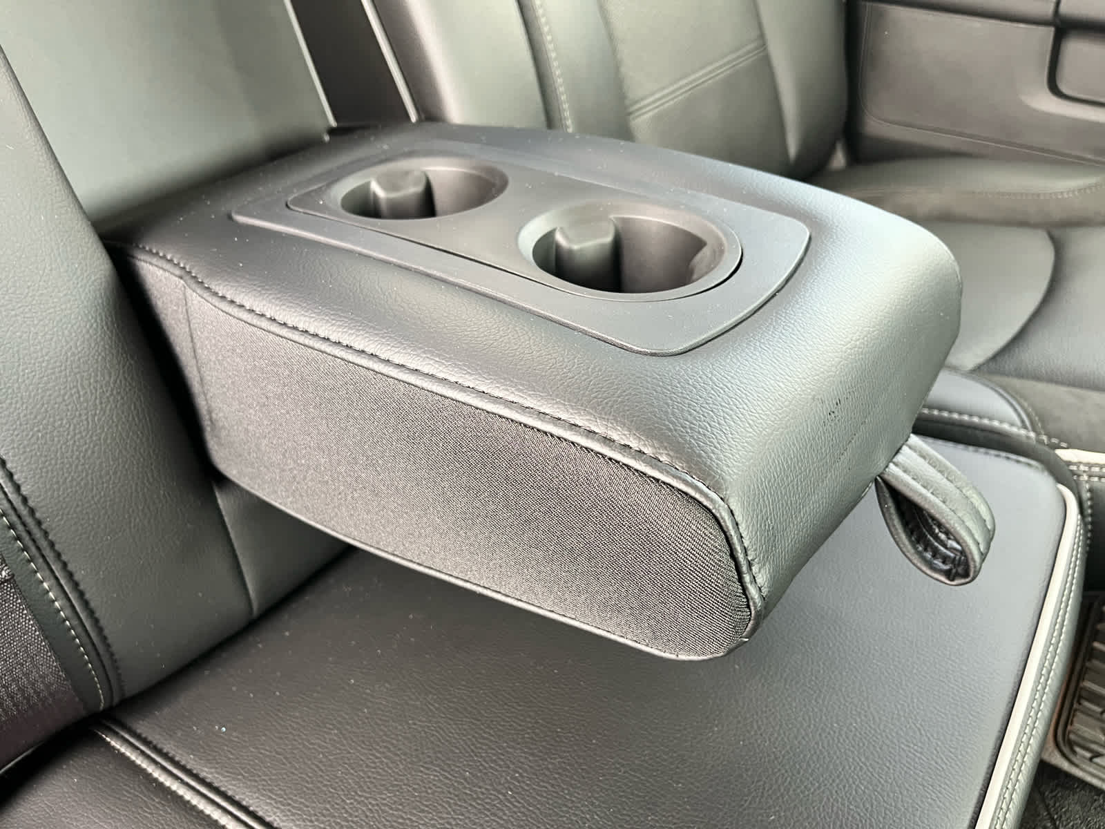 2026 RAM Ram 5500 Chassis Cab RAM 5500 BIG HORN CHASSIS CREW CAB 4X4 84' CA