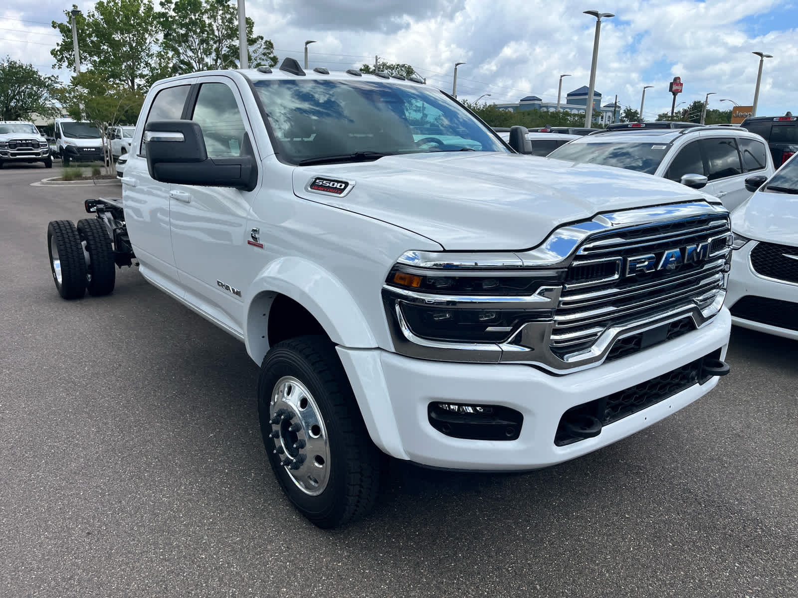 2026 RAM Ram 5500 Chassis Cab RAM 5500 BIG HORN CHASSIS CREW CAB 4X4 84' CA