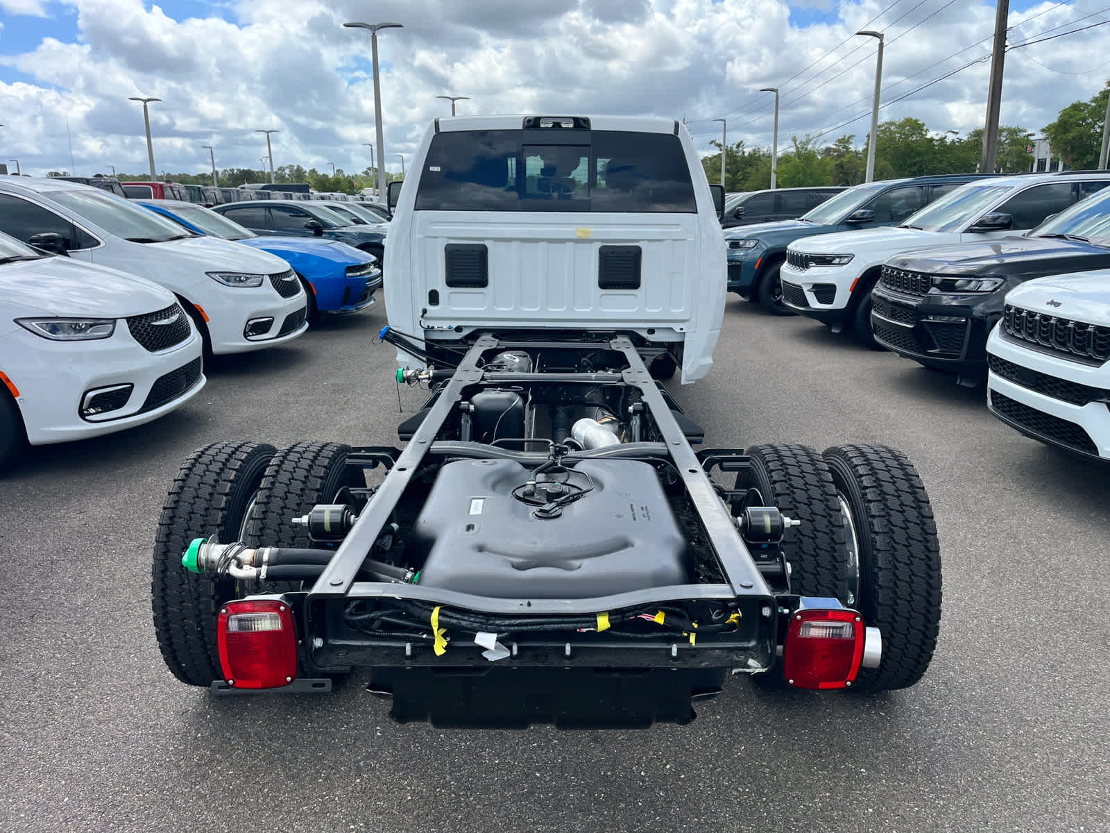 2026 RAM Ram 5500 Chassis Cab RAM 5500 BIG HORN CHASSIS CREW CAB 4X4 84' CA