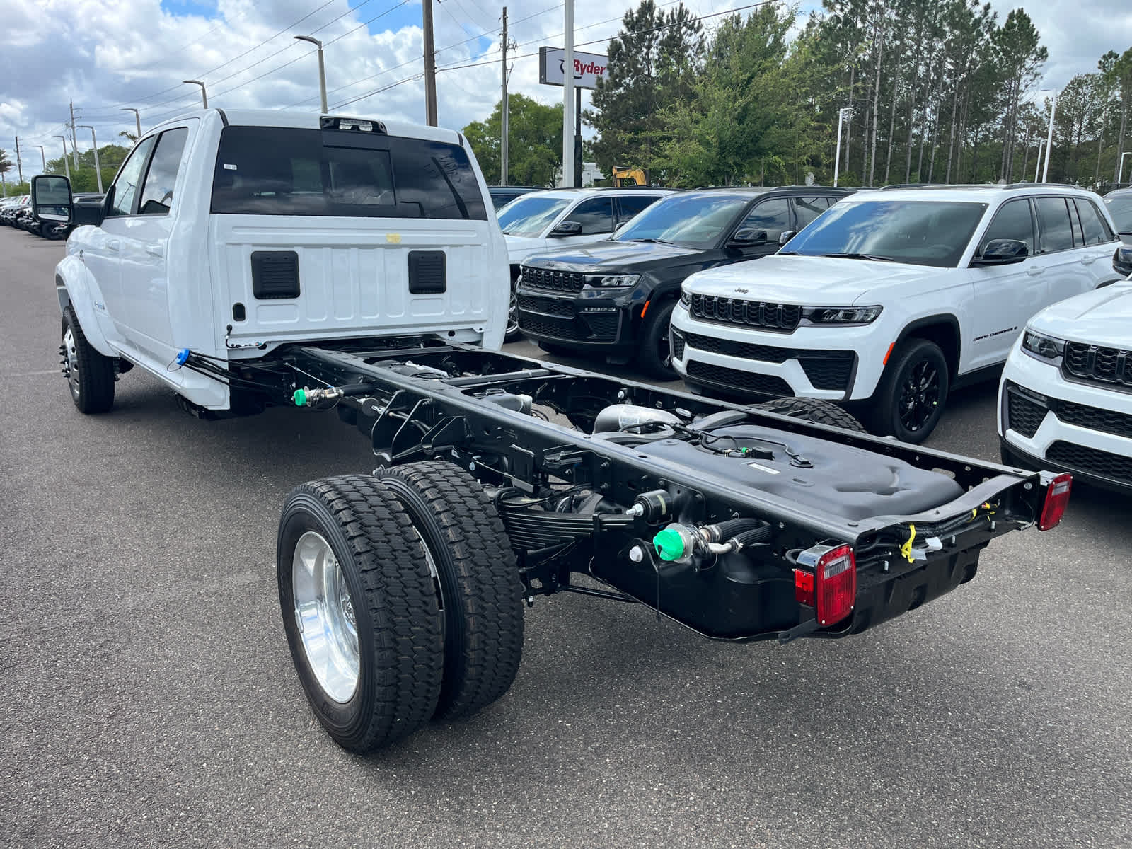 2026 RAM Ram 5500 Chassis Cab RAM 5500 BIG HORN CHASSIS CREW CAB 4X4 84' CA