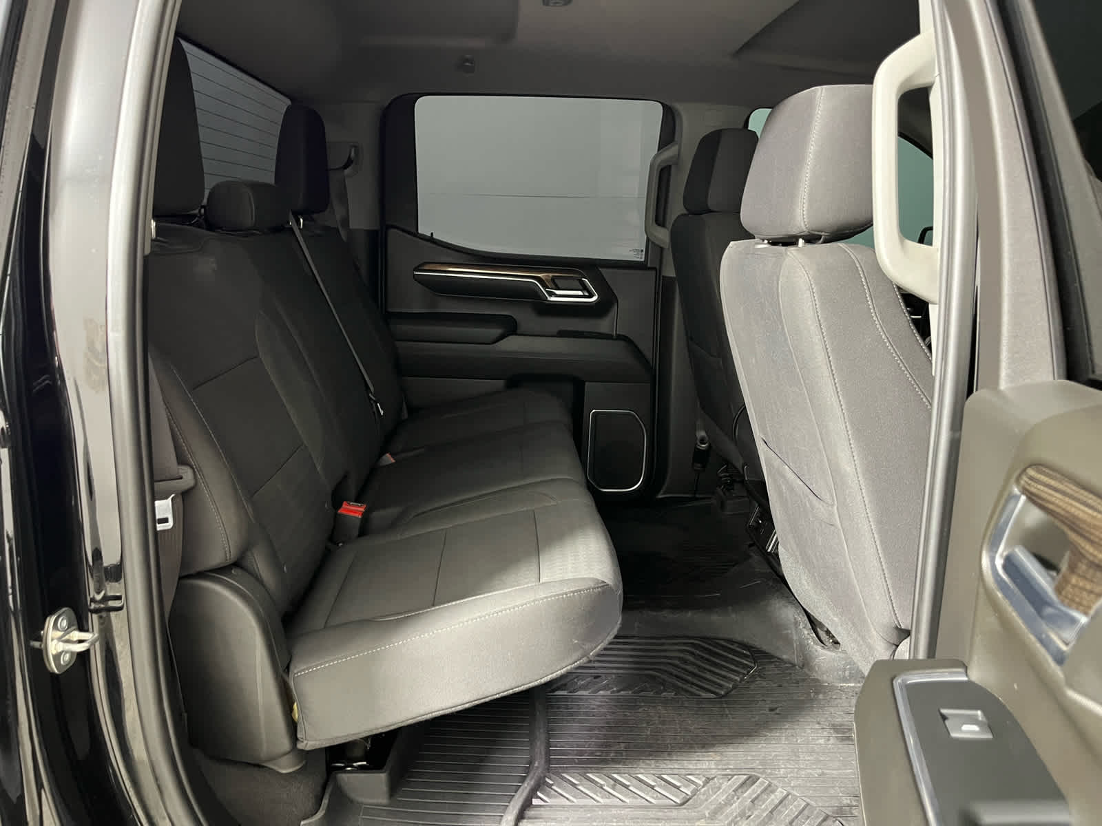 2023 Chevrolet Silverado 1500 4WD Crew Cab Standard Bed LT