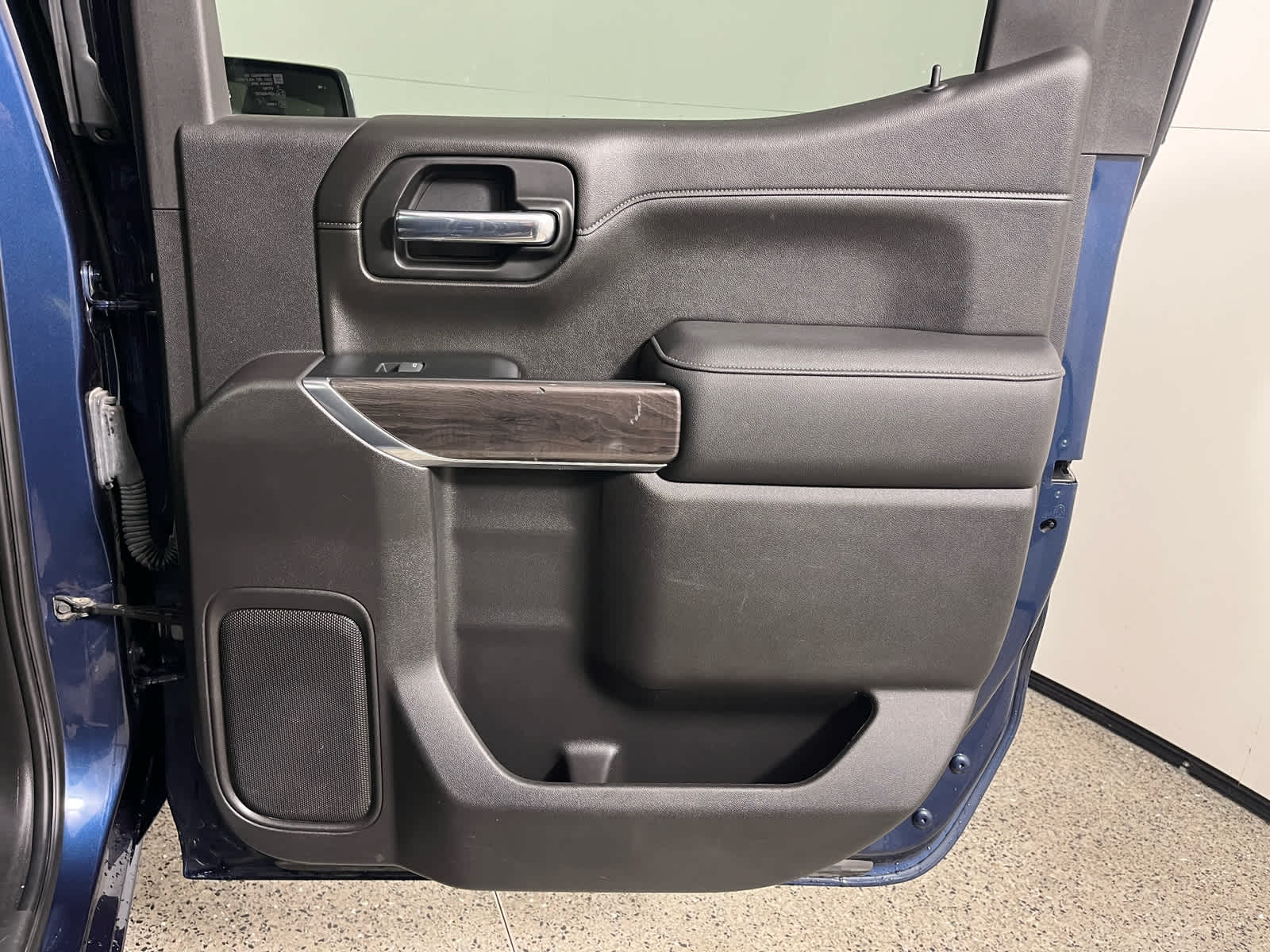 2022 Chevrolet Silverado 1500 LTD 4WD Crew Cab Short Bed LTZ