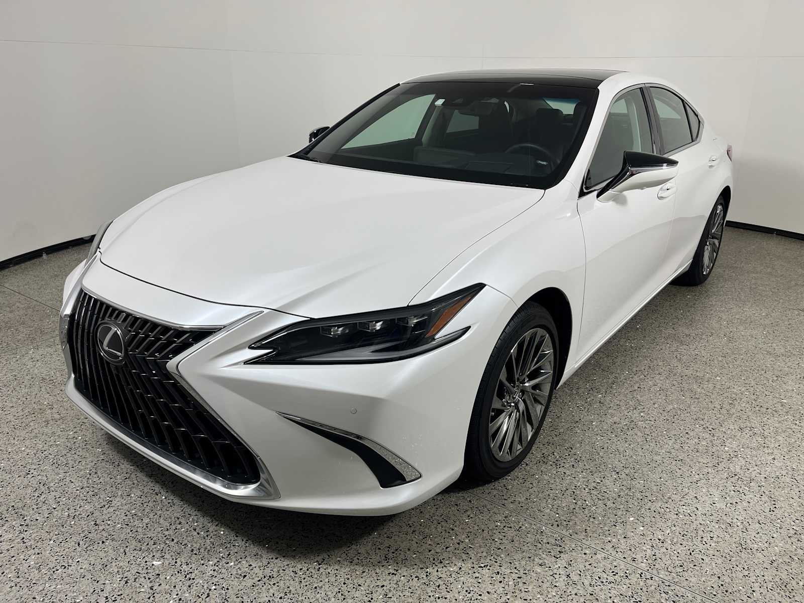 2025 Lexus ES 350 Ultra Luxury