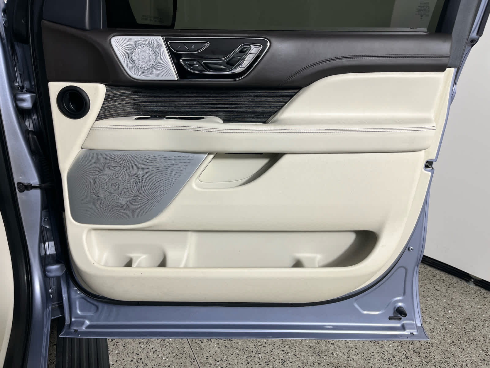 2023 Lincoln Navigator Black Label