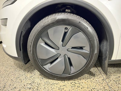 2026 Tesla Model Y Base