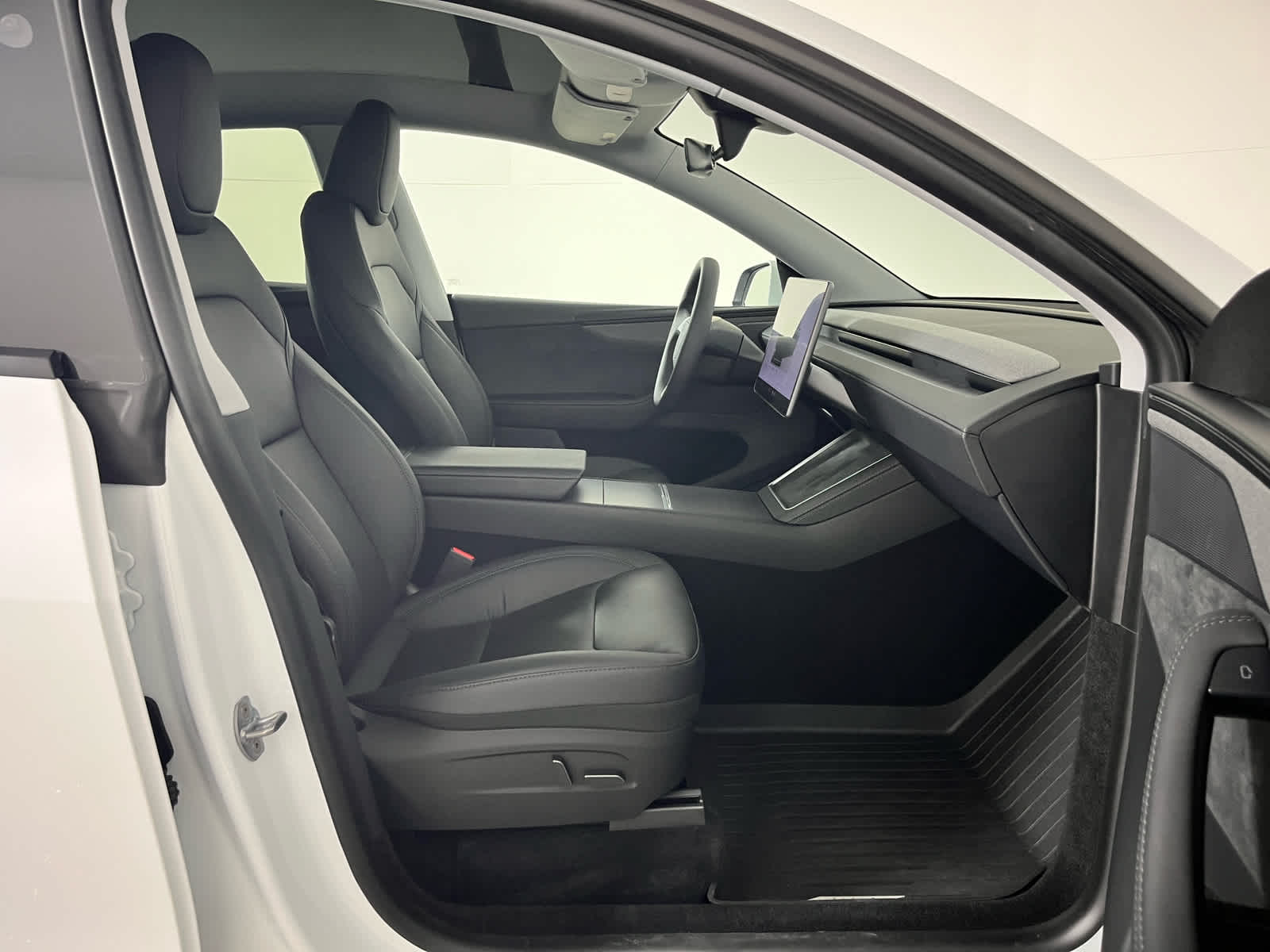 2026 Tesla Model Y Base