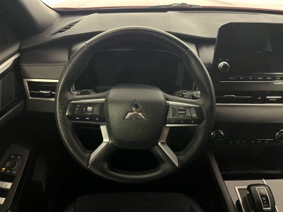 2023 Mitsubishi Outlander SE Black Edition 2WD