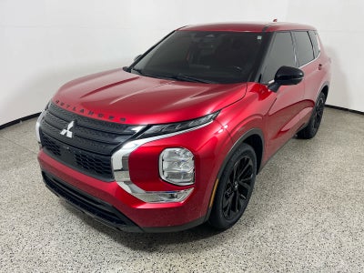2023 Mitsubishi Outlander SE Black Edition 2WD