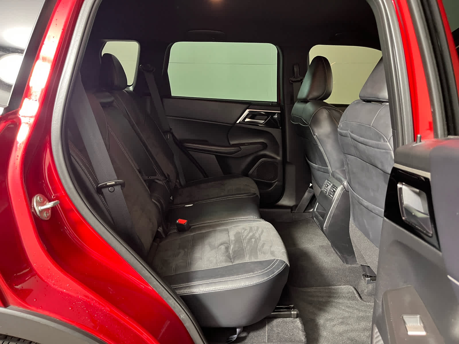 2023 Mitsubishi Outlander SE Black Edition 2WD