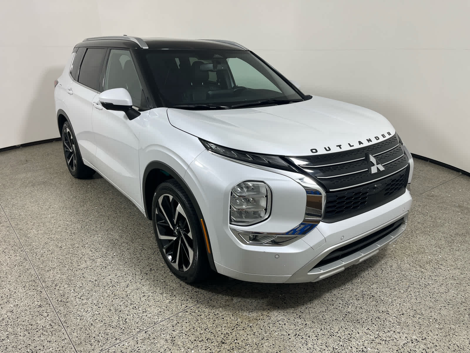 2024 Mitsubishi Outlander SEL