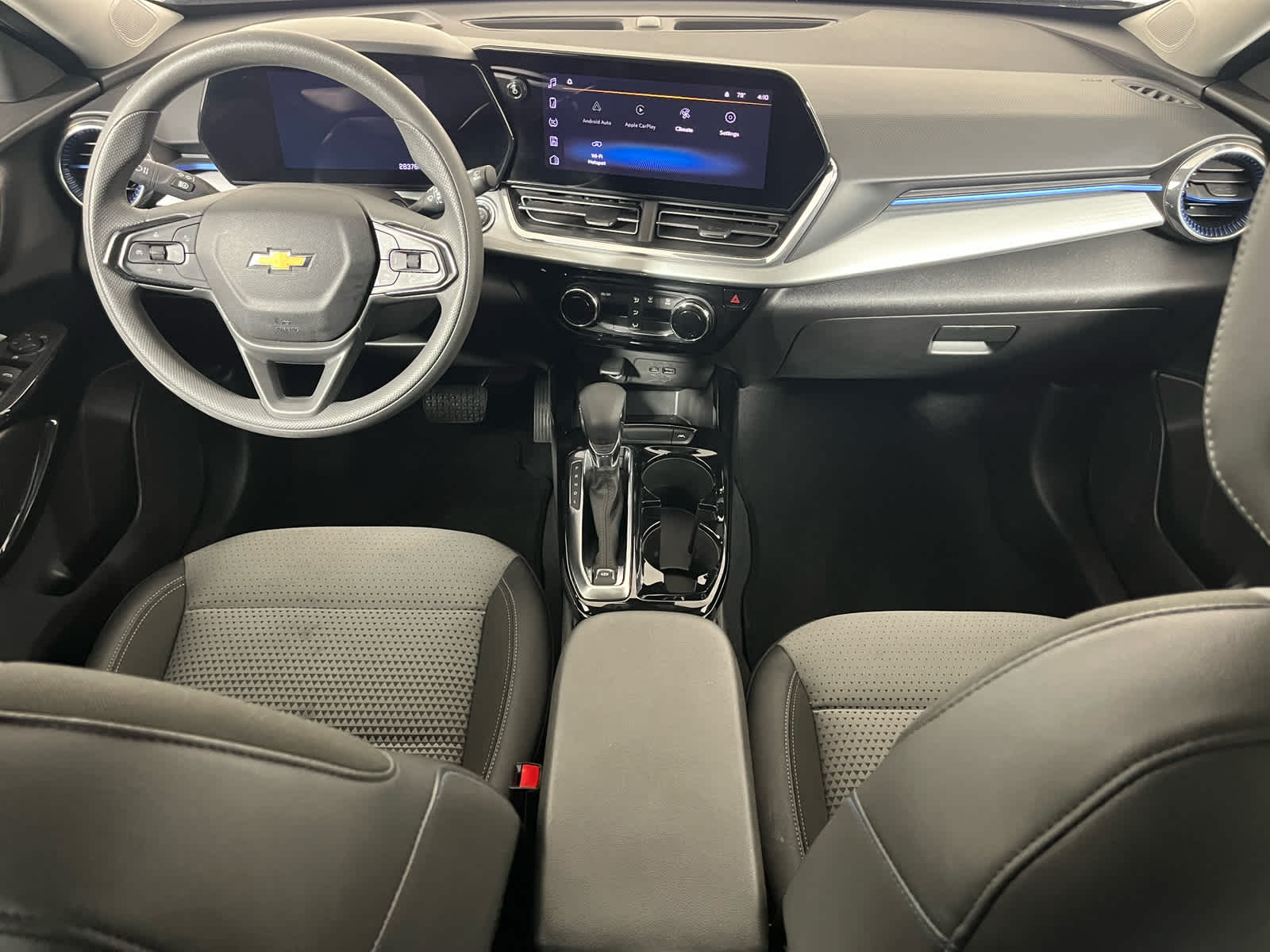 2025 Chevrolet Trax FWD LT