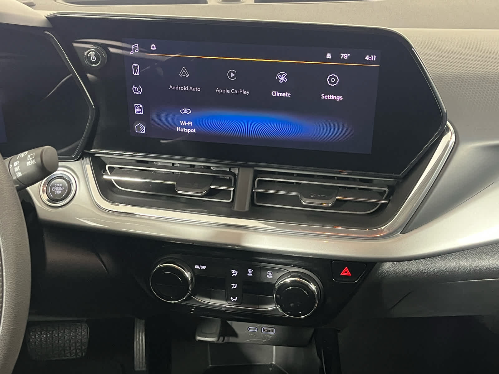 2025 Chevrolet Trax FWD LT