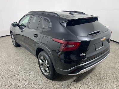 2025 Chevrolet Trax FWD LT