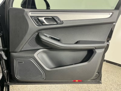 2017 Porsche Macan Turbo