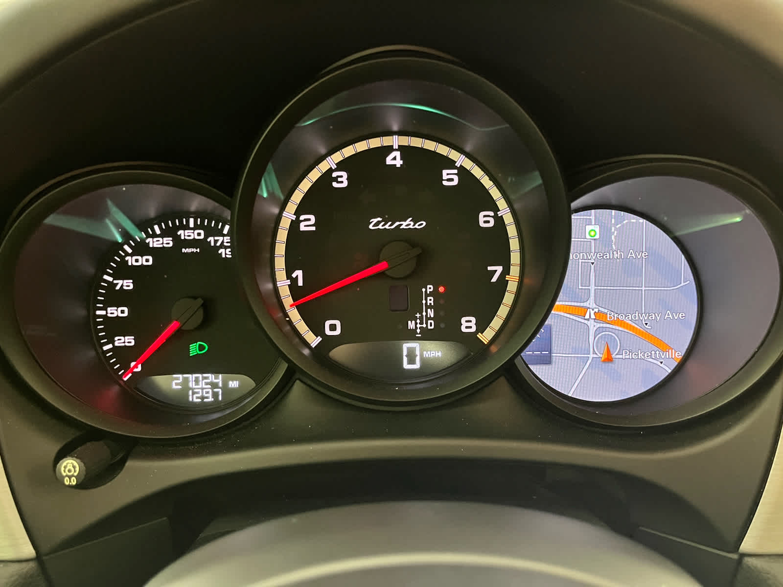 2017 Porsche Macan Turbo