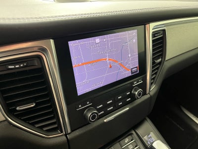 2017 Porsche Macan Turbo