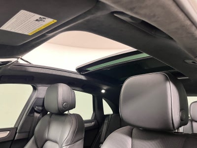 2017 Porsche Macan Turbo